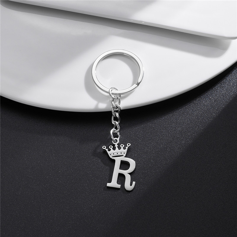 Llaveros con colgante de letras de A-Z de acero inoxidable con corona DIY única para hombres y mujeres, llavero de 26 alfabeto para coche, llaveros de joyería con nombre,: Rojo rosado