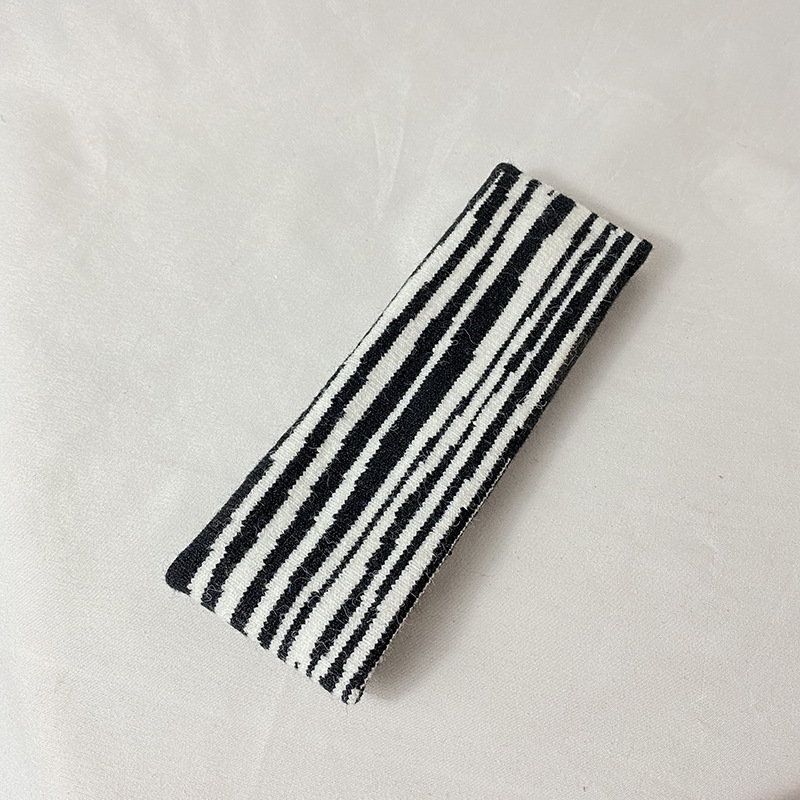Modieuze Persoonlijkheid Retro Zebra Patroon Haarband Stretch Gebreide Wol Hoofdband Sport Yoga Fitness Compressie Hoofdband: Beige