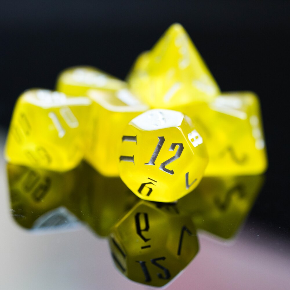 7 Stks/set Meerdere Kleuren Glitter Dnd Dobbelstenen D & D Dobbelstenen D4 D6 D8 D10 D % D12 D20 Polyhedral games Dobbelstenen Set Voor Tafel Games Mtg Rpg: 28 Yellow