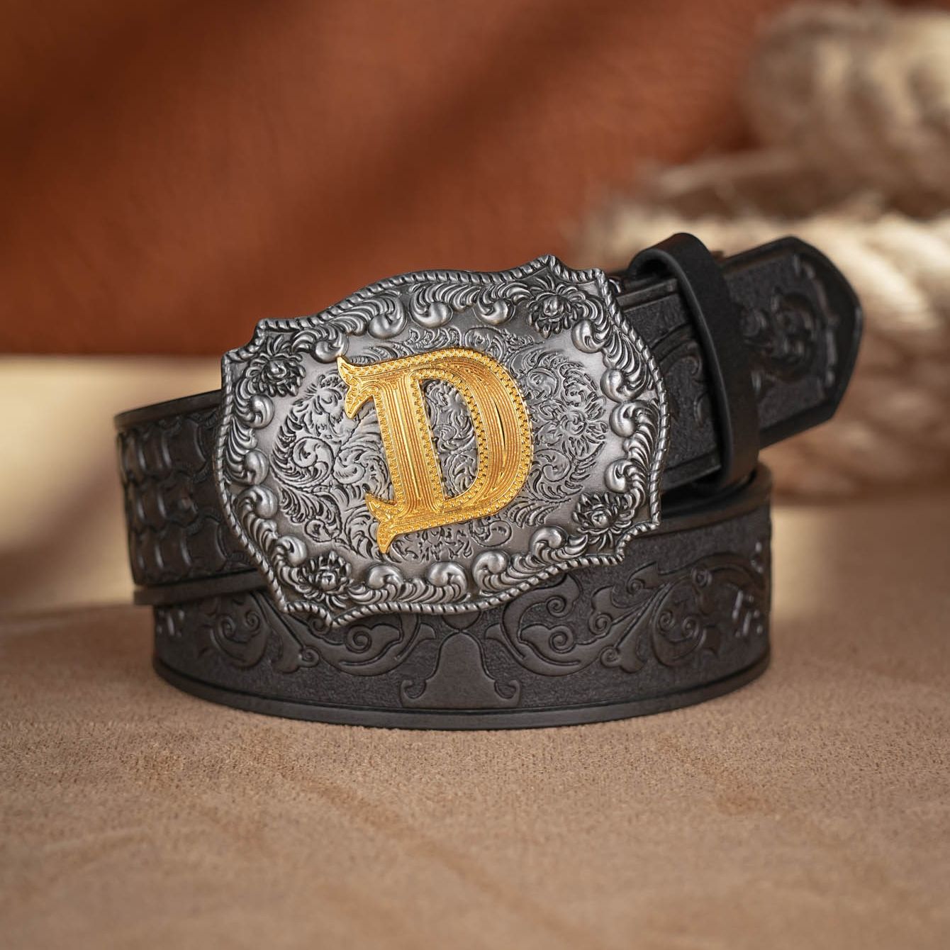 Cinturón de cuero PU de vaquero occidental - Correa de cintura para hombre Decoración de toro con grabado floral para jeans