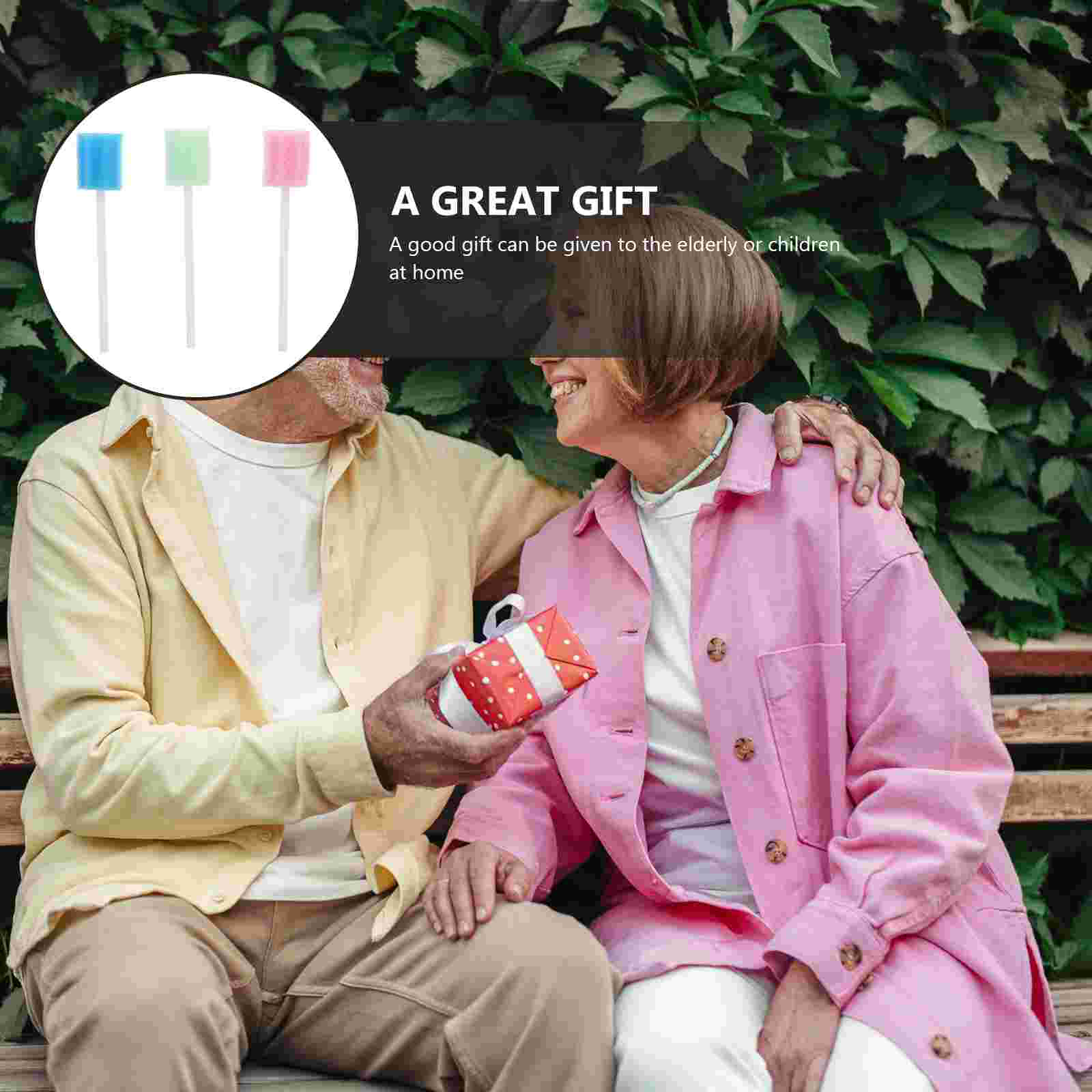 300pcs Mouth Care Swabs Disposable Practical Sponge Swabs Swabs Oral Cleaning Sticks for Oral Use