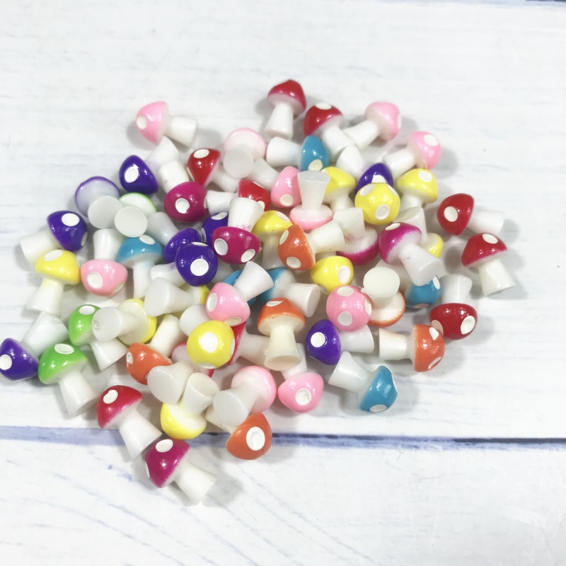 20PCS Mushrooms Terrarium Figurines Fairy Garden Miniatures Party Garden Mini Mushroom Garden Ornament Resin Crafts Decorations