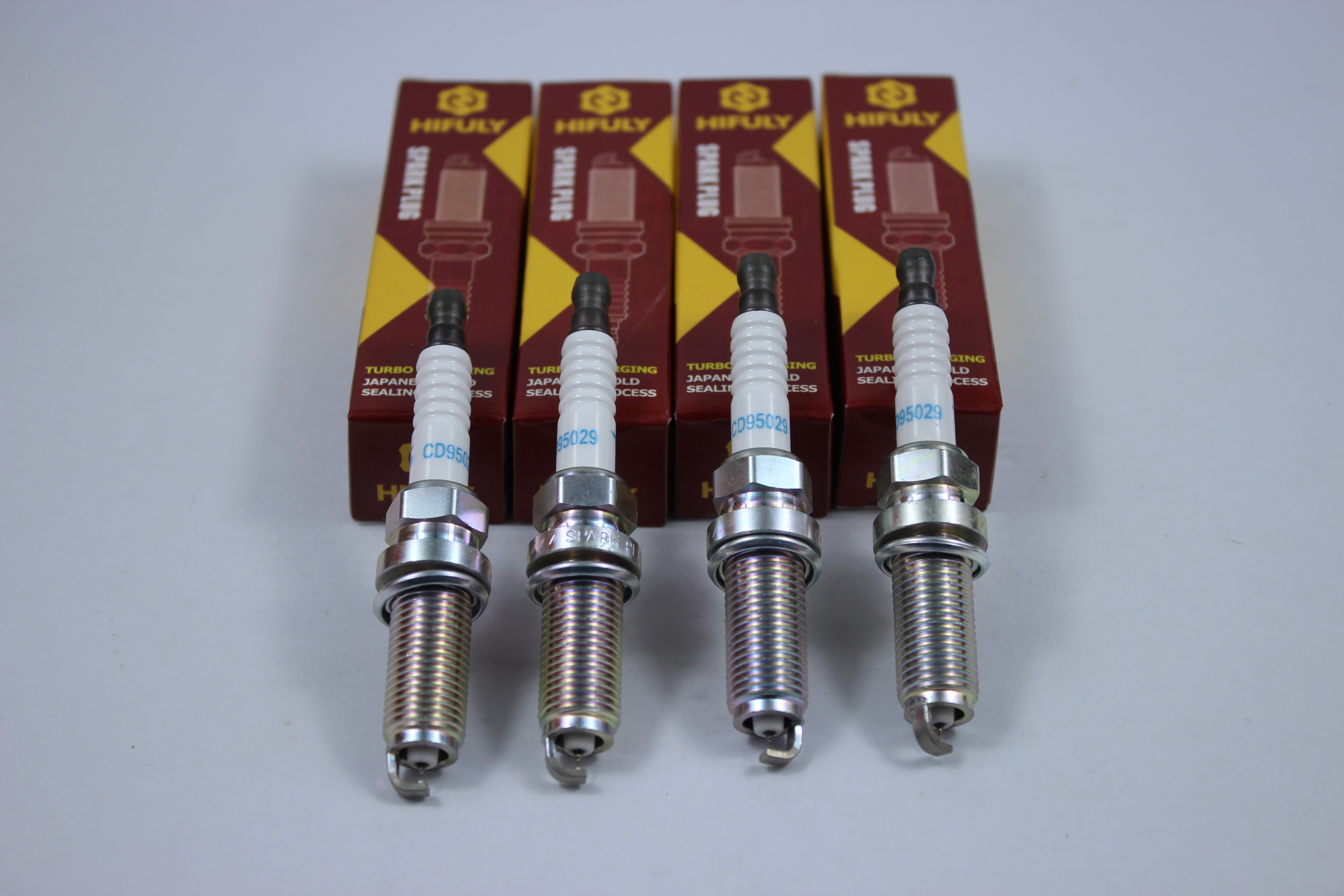 Sparks plug for Prado 2.7L Lexus GX400 4.0L ILFR6T11 for 1set(4pcs)