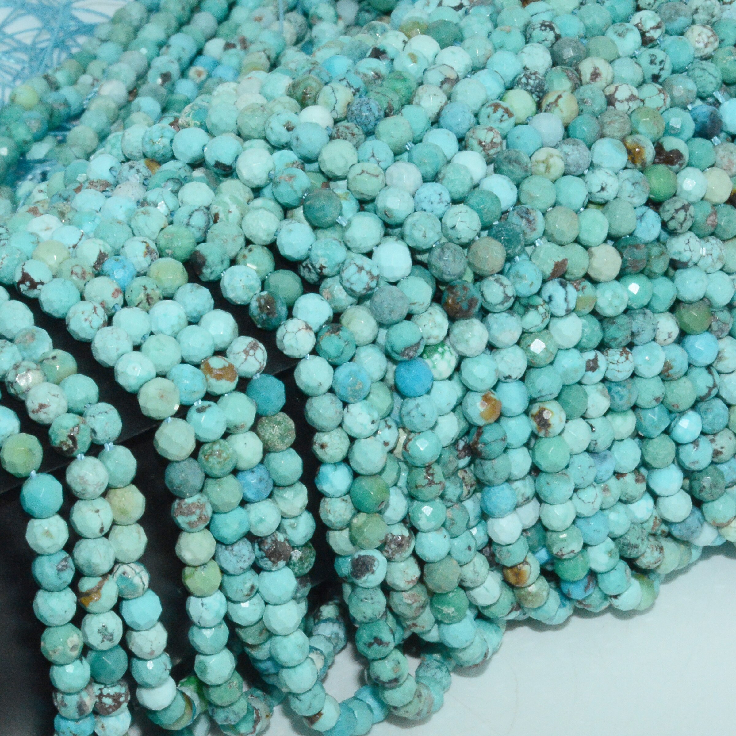4.2mm facettierte, runde perlen aus natürlichem hubei-türkis