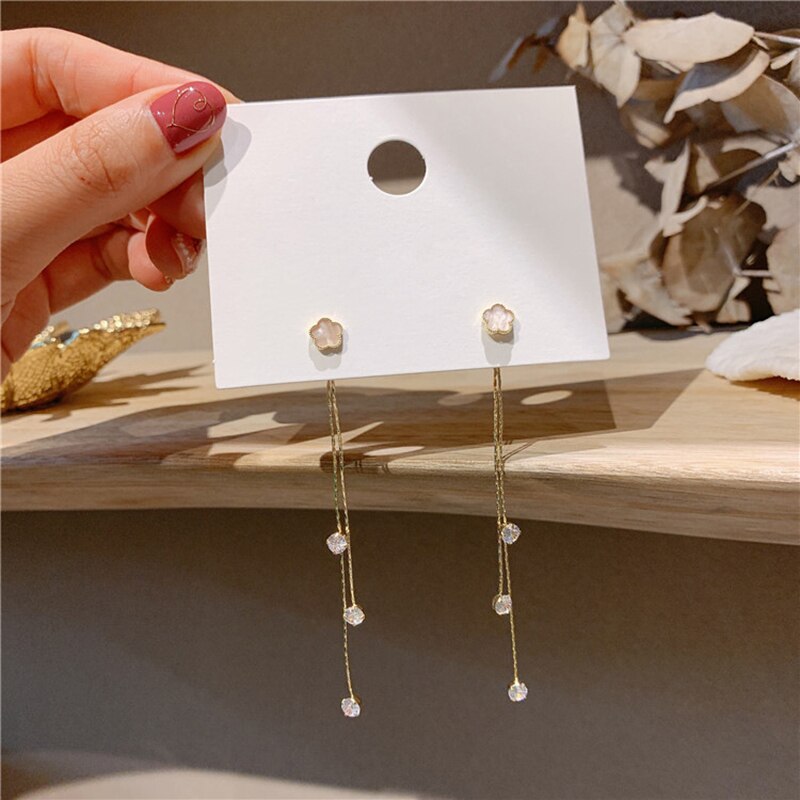 925 Sterling Silver Pin Earrings Pearl Women's Temperament Ear Studs, Popularity and Attract Attention At Parties: EH841