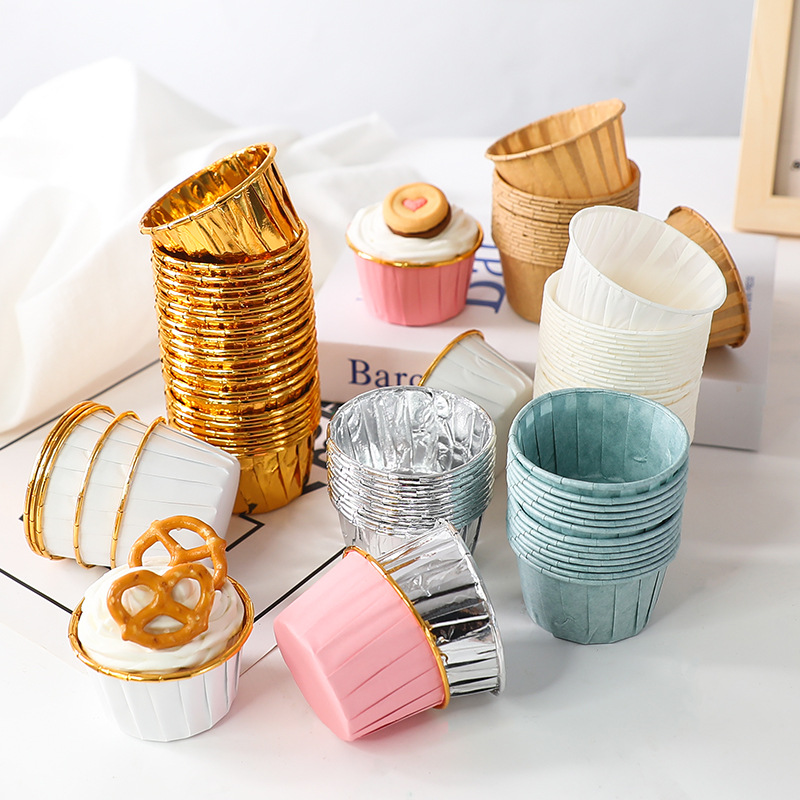50 Uds. Mini paquete pequeño de papel para tazas de magdalenas, envoltorios para cupcakes, cajas para tazas para hornear, cajas para muffins, herramientas para pasteles DIY, suministros de cocina para hornear