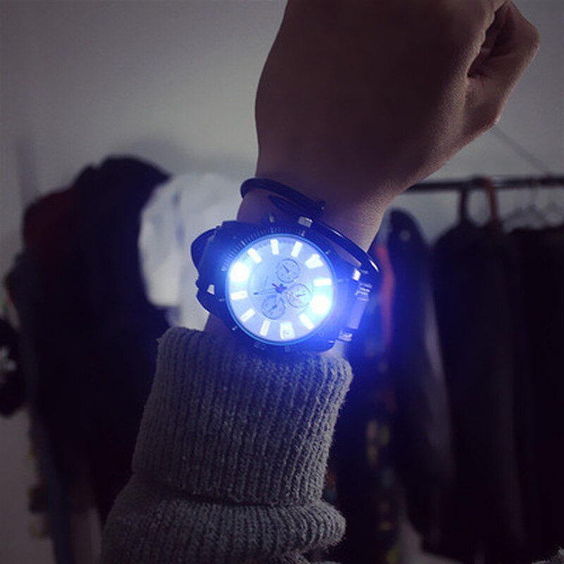 Led Flash Luminous Watch Personality Trends Students Lovers Jellies Woman Men's Watches 2 Color Light WristWatch