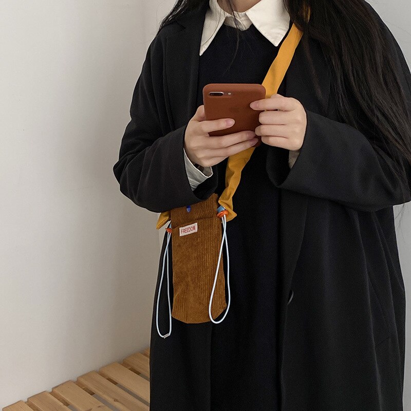 Umhängetaschen für damen, 2022 mini-handtaschen aus cord, vintage-geldbörsen, handytaschen, schultertaschen in kontrastfarbe