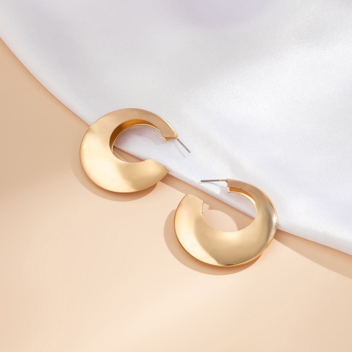 Pendientes de aro grandes y ahuecados para mujer, aretes grandes y elegantes de , accesorios de joyería, 2023