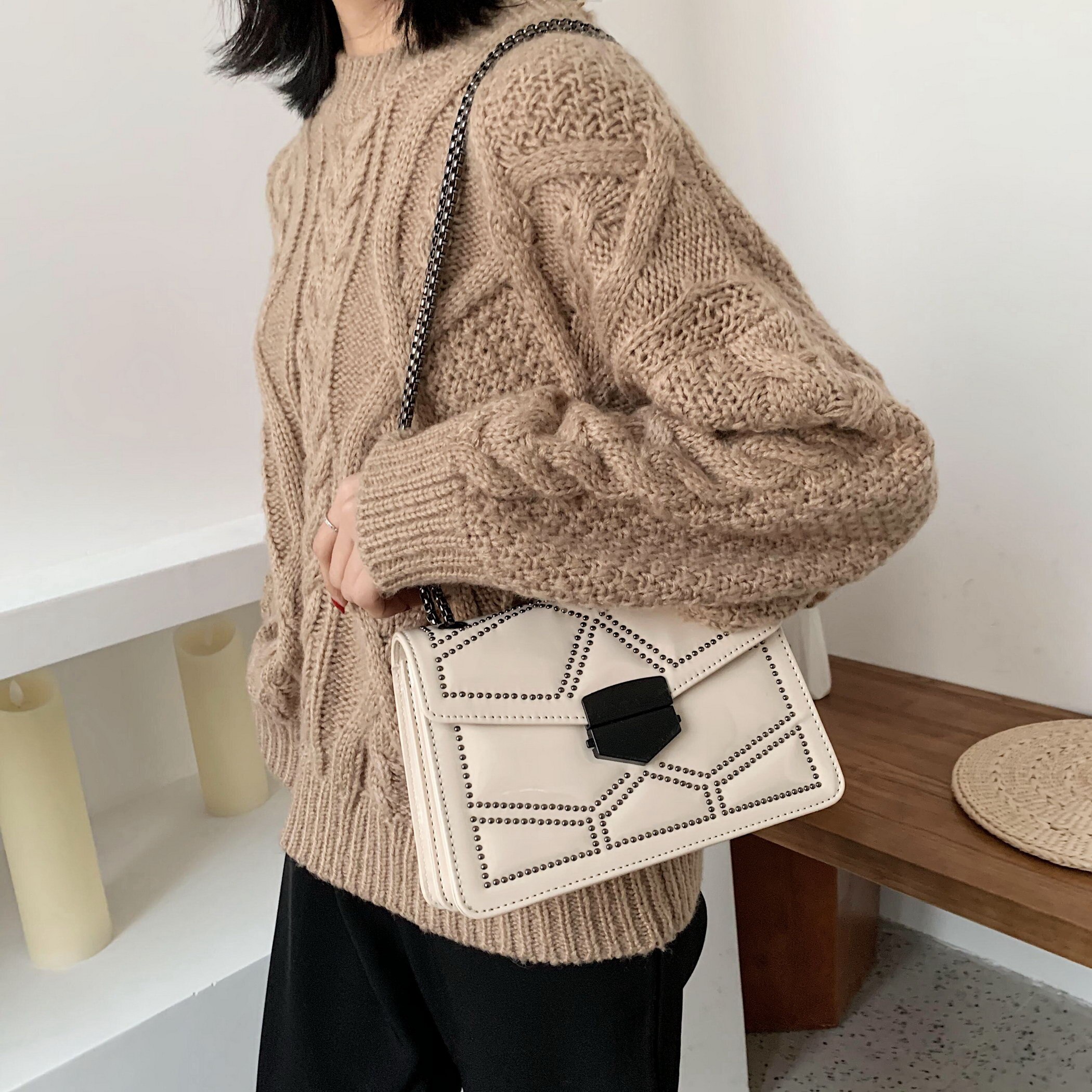 Lak skinnende crossbody tasker til kvinder kæde skulder enkel taske håndtasker og punge