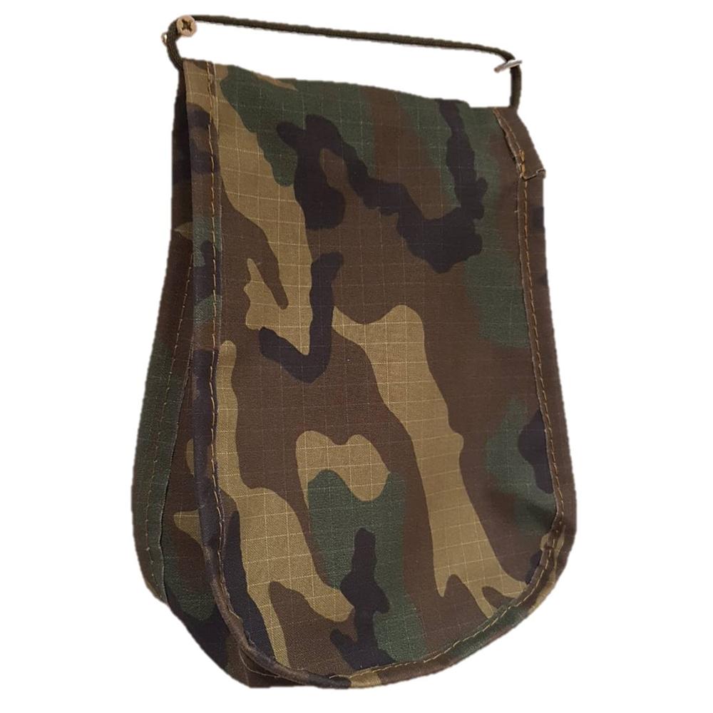 Una bolsa de ojeo en cordura lona camuflaje
