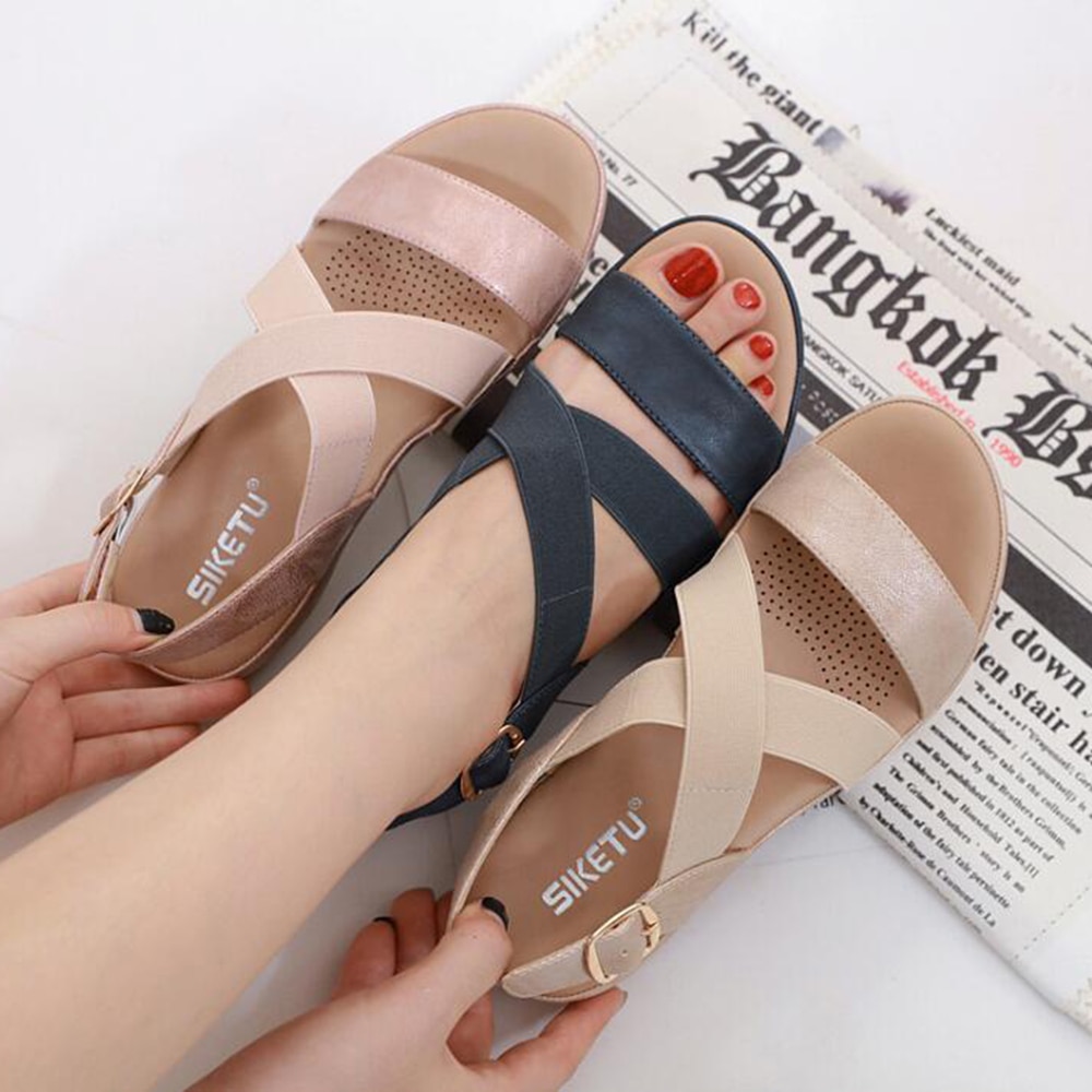 Verano nuevas sandalias planas Zapatos para mujer tipo gladiador punta abierta sandalias de cuña Mujer Casual calzado de playa con plataforma hy61