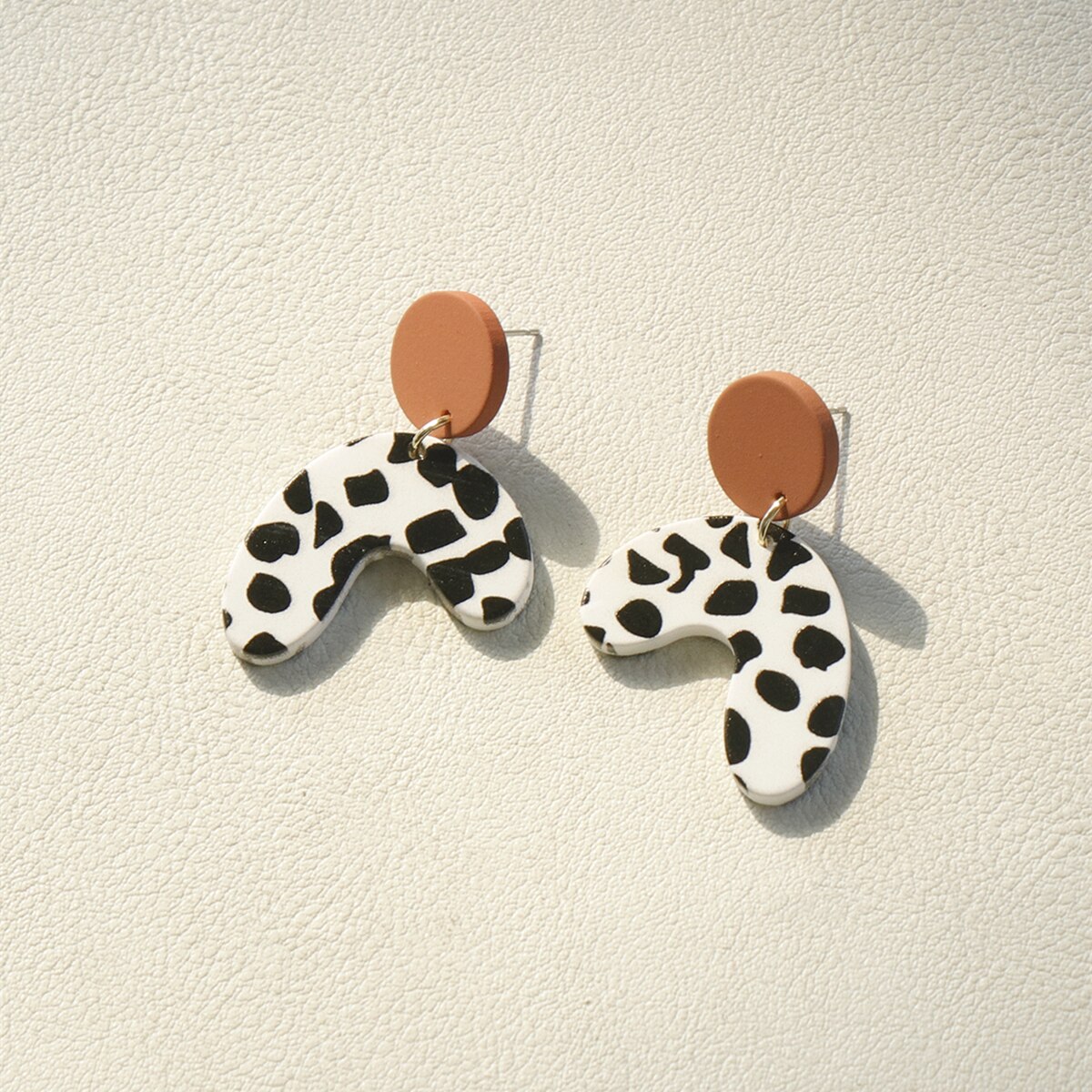 Classic Black White Large Geometric Acrylic Earrings for Women Irregular Exaggeration Long Earring Jewelry Pendientes: 1599