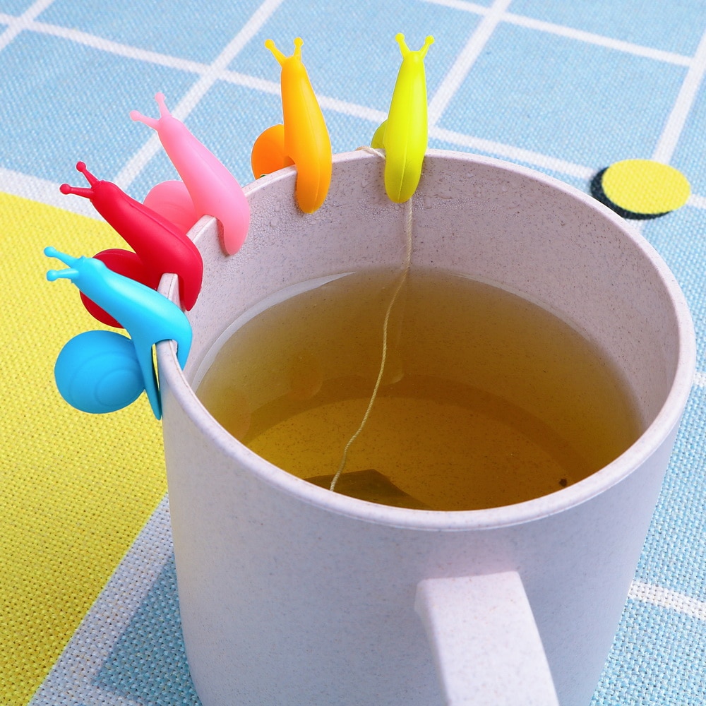 HILIFE Supporto Bustina di Tè Tazza Carino Forma di Lumaca clip Randome colore Decorazione Tazza di Utensili in silicone Tazza Appeso Strumento di Strumenti di Tè