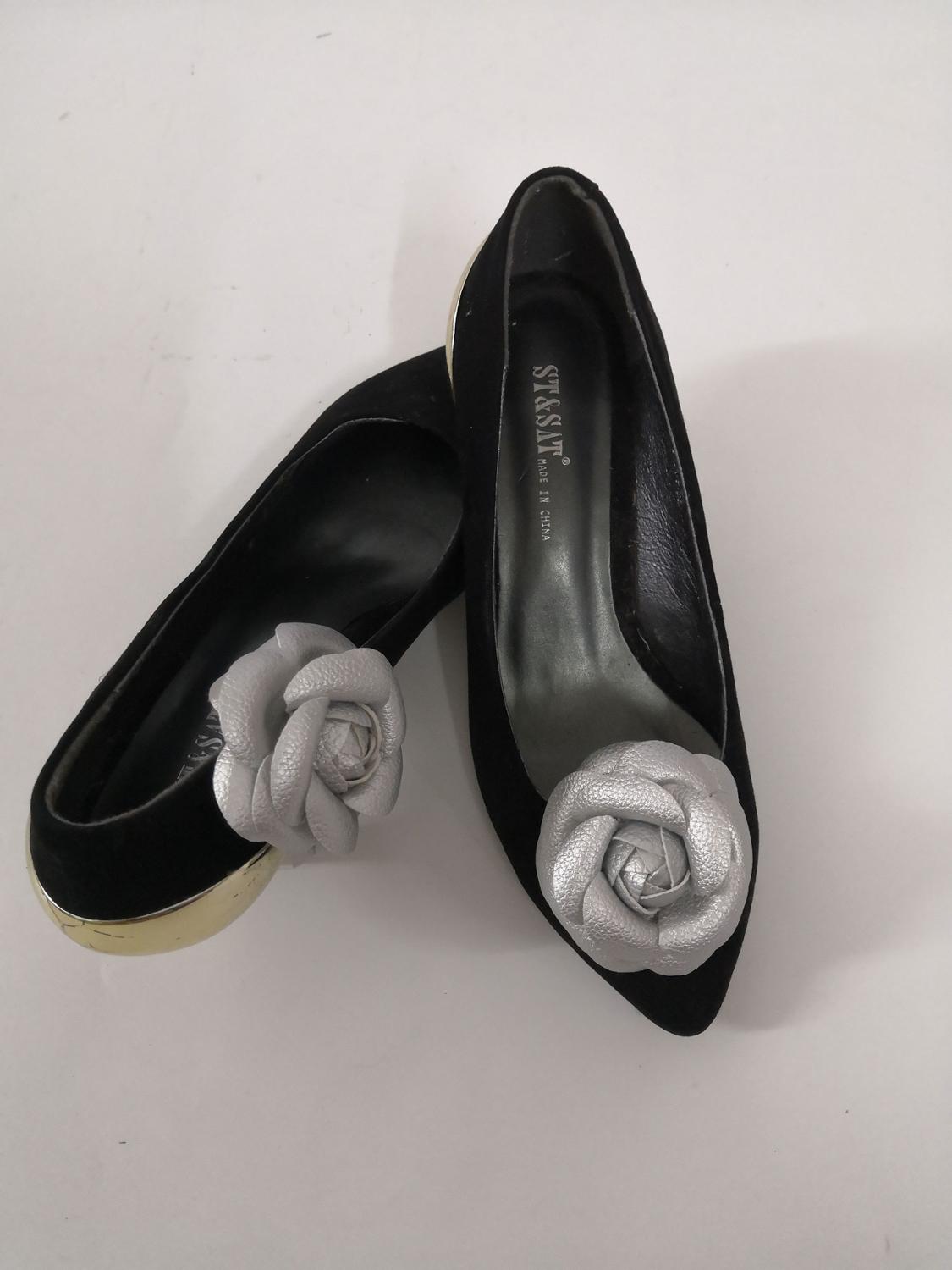 1 par de zapatos de Camelia de PU con Clip, zapatos removibles, adornos para zapatos de novia, Clip # SH2020017