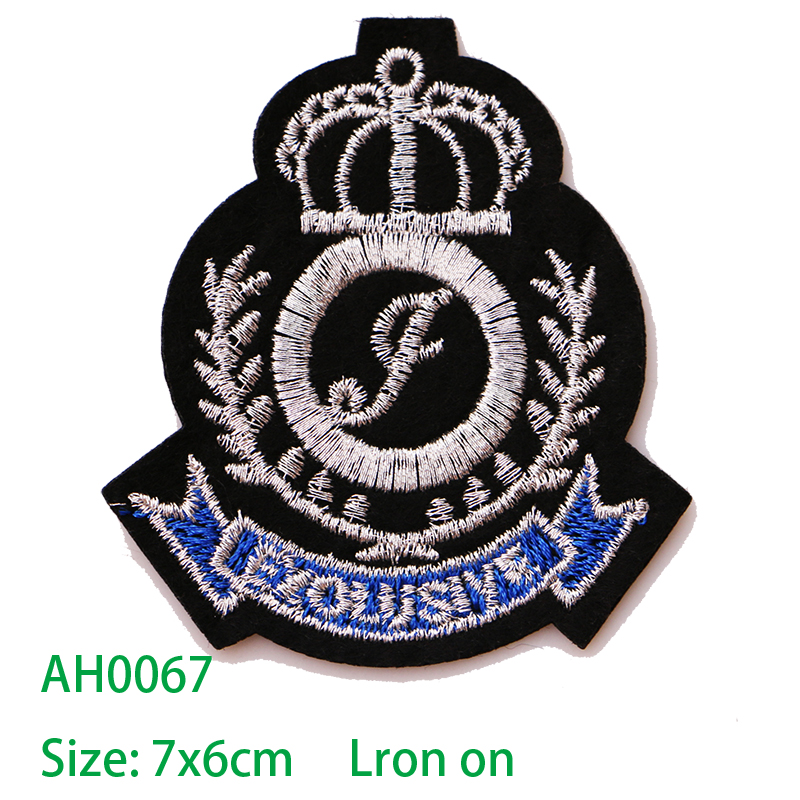 2 STUKS Digitale medaille, klok pictogram Geborduurde Ijzer op Patches voor Kleding DIY Strepen Kleding Patchwork Stickers Custom Badges: AH0067