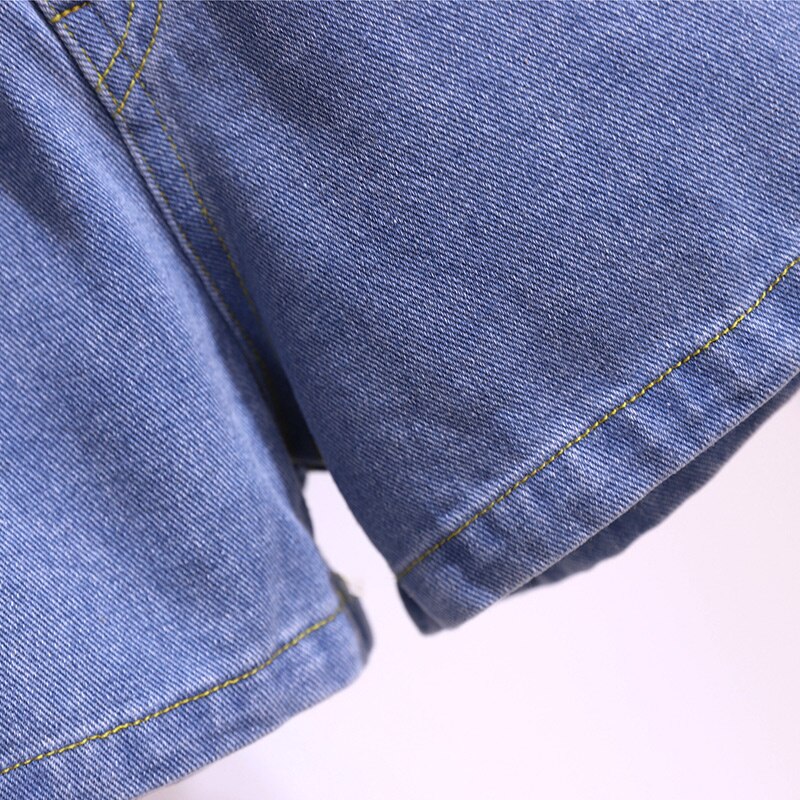 Pantaloncini di jeans per ragazze abbigliamento estate abbigliamento per bambini per adolescenti pantaloncini con stampa a cuore Costume abiti 4 6 7 8 9 10 12 anni