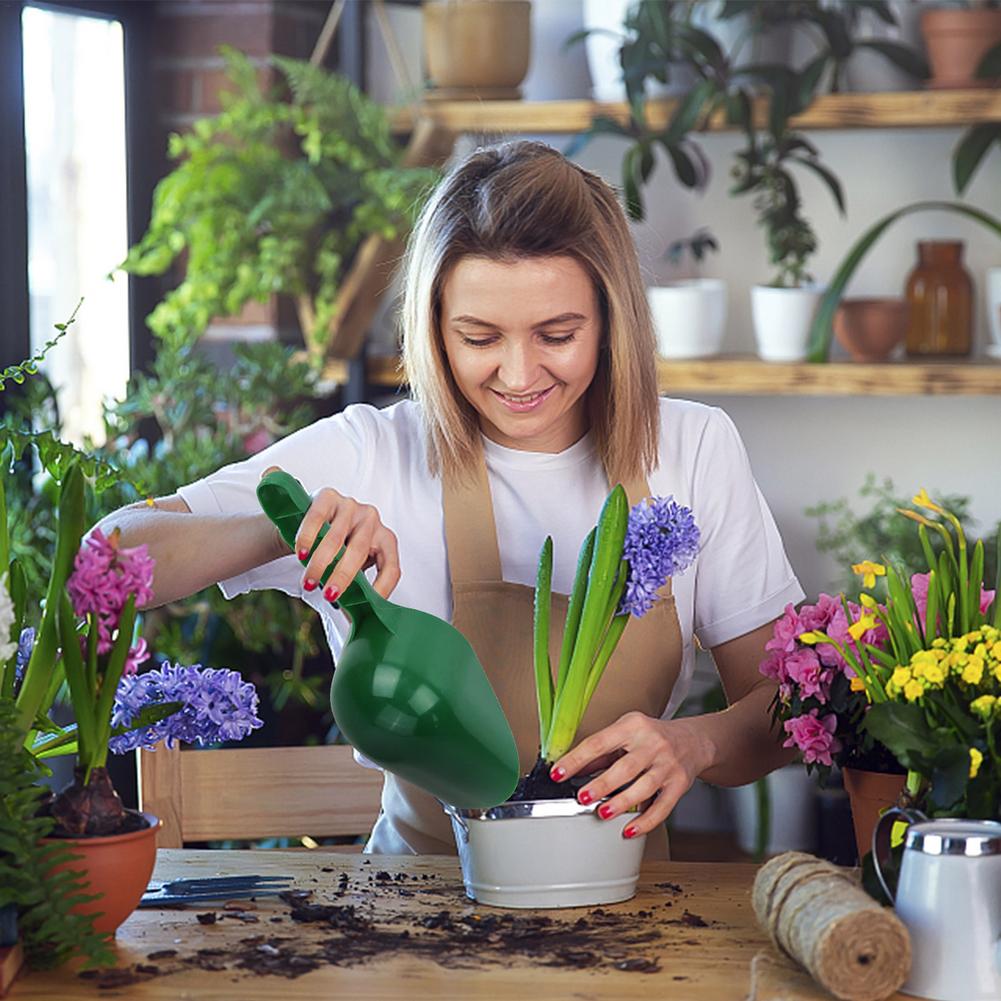 Garden Scoop Multi-function Soil Plastic Shovel Spoons Digging Tool Cultivation Hand Tools Soil Shovel Cultivation Garden Tool