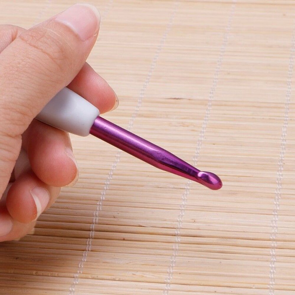 8pcs Crochet Hook 2.5/3.0/3.5/4.0/4.5/5.0/5.5/6.0mm Aluminium + Plastic Crochet Hooks Needles Knit Weave Craft Yarn Sewing Tools