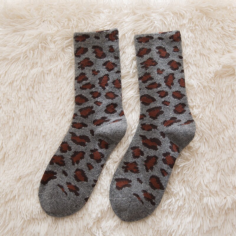 Uldne bomuld leopard sokker kvindelige pop efterår og vinter sokker personlighed retro tykke varme bløde frotté mellemsokker: B