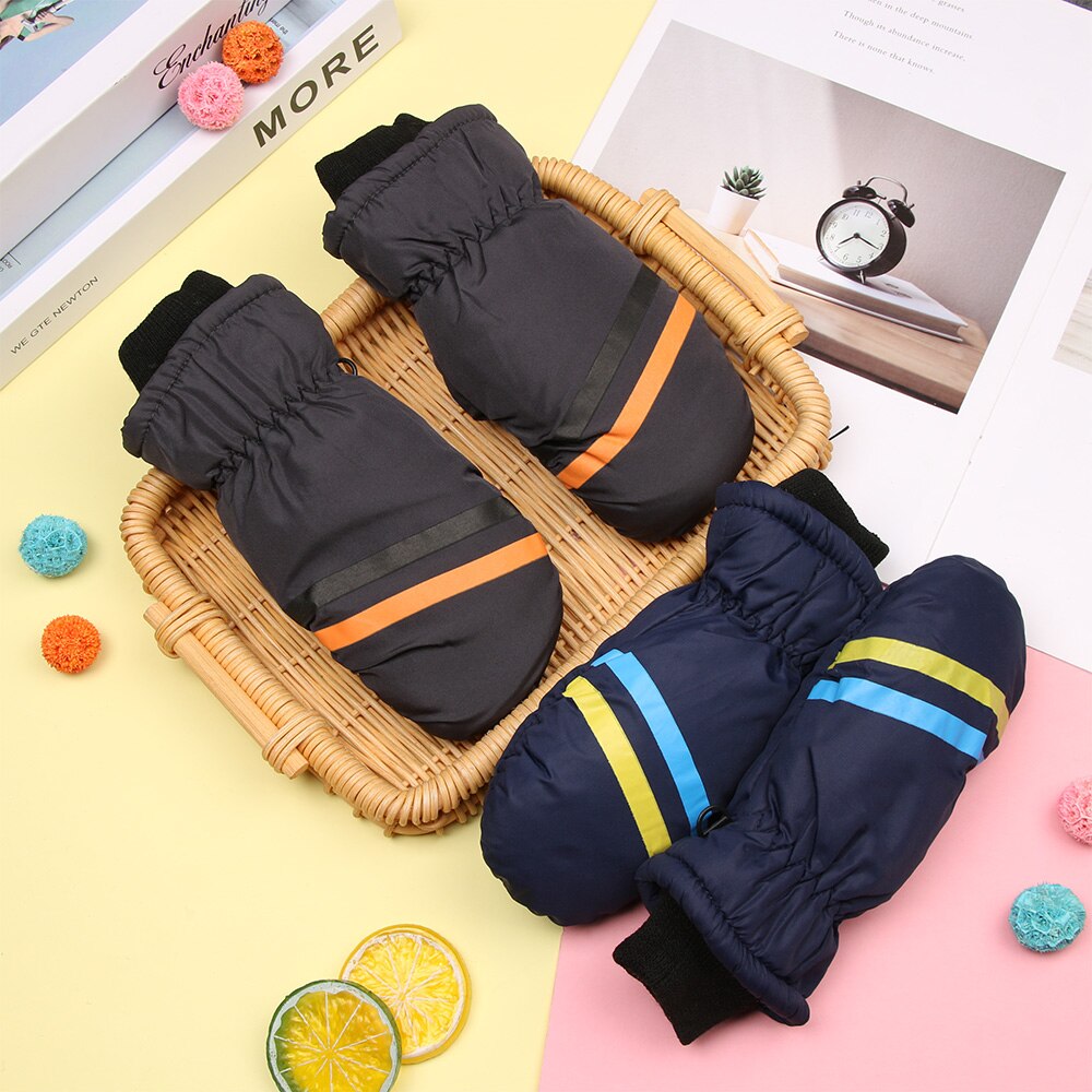 1Pair Winter Children Warm Gloves Boy Girls Windproof Waterproof Thicken Mittens Ski Keep Warm Winter Comfortable Outdoor Mitten