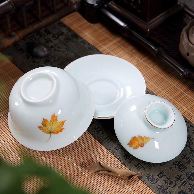 Op Verkoop Chinese Porselein Gaiwan Sancai Cup Kom Met Deksel Coaster Onder Glazuur Leaf Print Keramische Terrine 160Ml