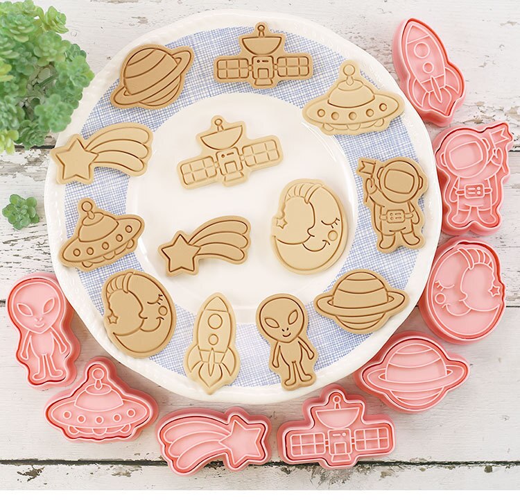 Vervoer Voertuig Cookie Cutters Stamper Set Plastic Mini Biscuit Cutter Mold Voor Bakken 3D Fondant Postzegels Cake Decor Gereedschap: 8pcs set d