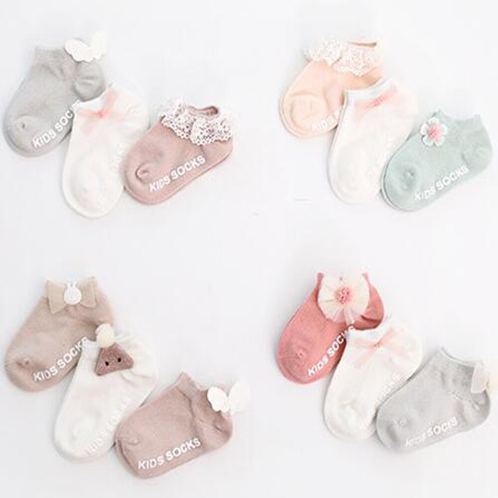 3 Paia/pacco Appena nato Del Cotone Della Caviglia Calzini E Calzettoni bambino anti-Pavimento antiscivolo Calzino Del bambino Delle Ragazze 3D Increspato Bowknot Del Merletto Del Fiore Calzini E Calzettoni principessa