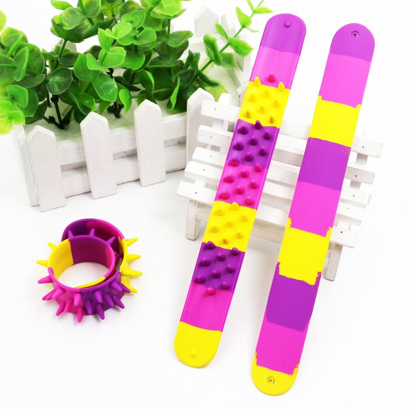 Pulsera de silicona con pinchos para niños, brazalete sensorial clásico para autismo, oficina, escuela, Slap