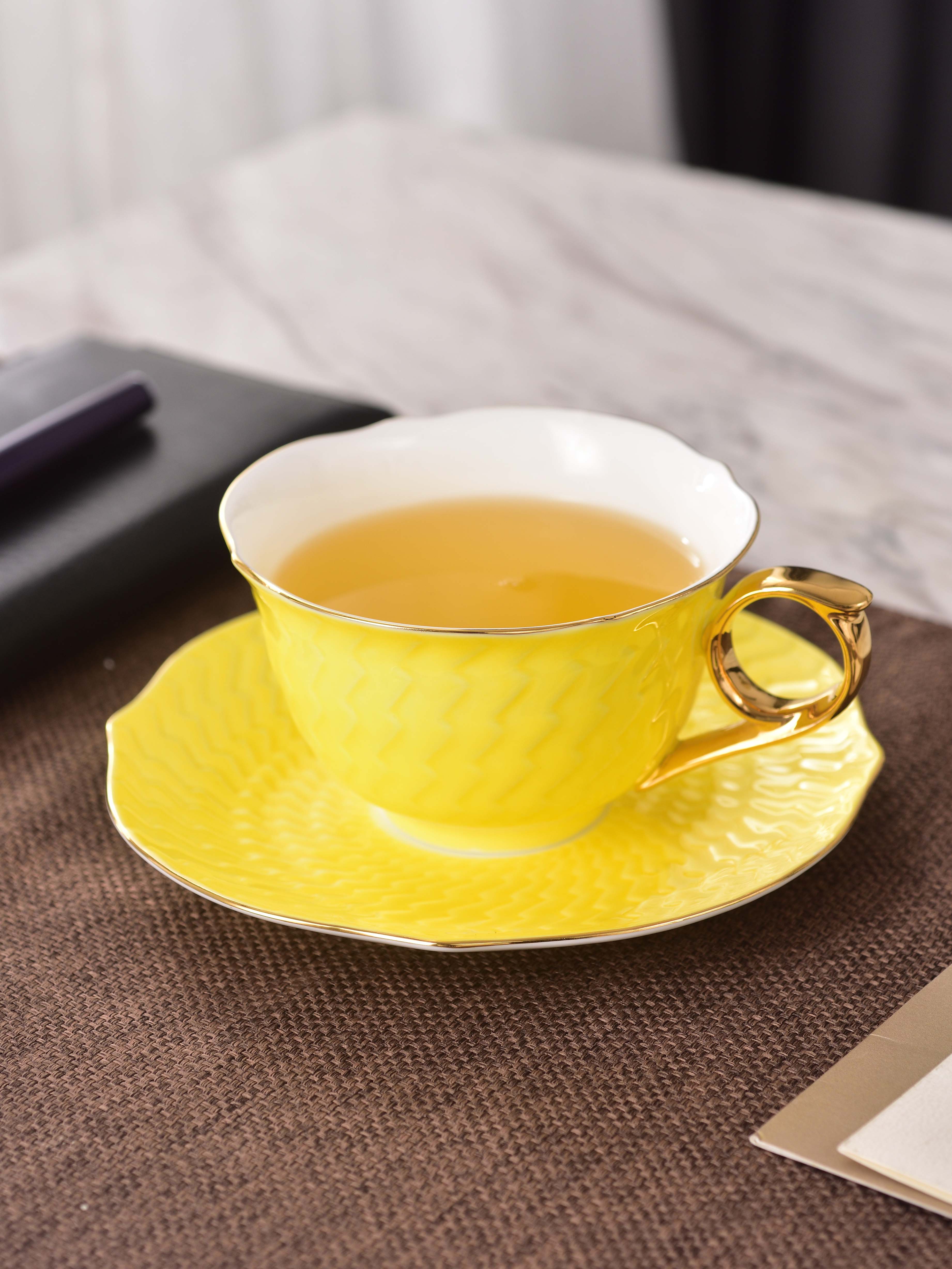 Enkele Nordic Koffiekopje Schotel Lepel Set Bone China Britse Cafe Porselein Thee Cup Geavanceerde Tasse Een Cafe Keramische Theekopje EE50BD