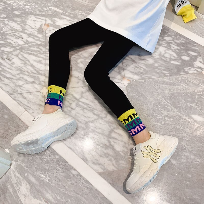 Nuovi Leggings a costine 2022 per bambine in cotone primavera autunno abbigliamento per bambini collant in maglia con stampa lettere pantaloni Skinny per bambini 10Y