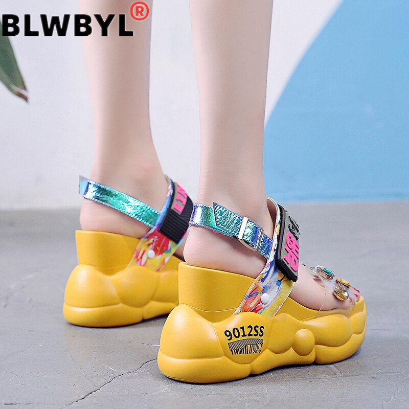 Sommer kvinder sandaler gennemsigtig diamant kile sandal rhinestone høje hæle chunky platform sko kvinde