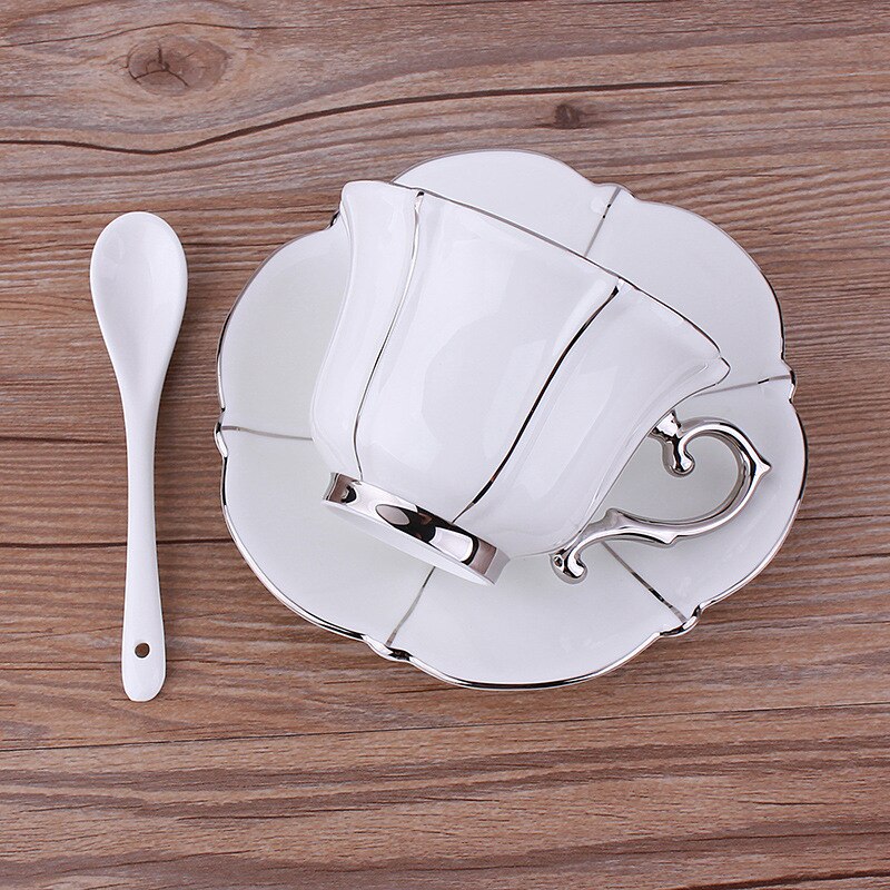 Fun Fervent Royal White Porcelain Cup and Saucer Ceramics Simple Tea Sets Modern Coffee Cups Tazas Para Cafe Kitchenware