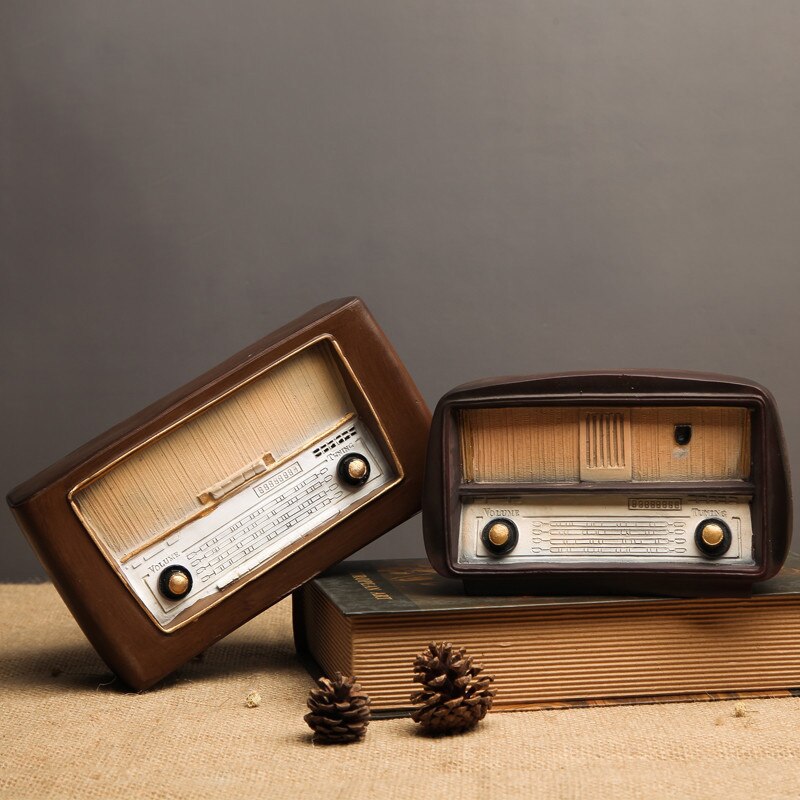 Modelo de Radio de resina de estilo europeo, Retro, adornos nostálgicos, Radio artesanal clásica para Bar, accesorios de decoración para el hogar, de imitación antigua