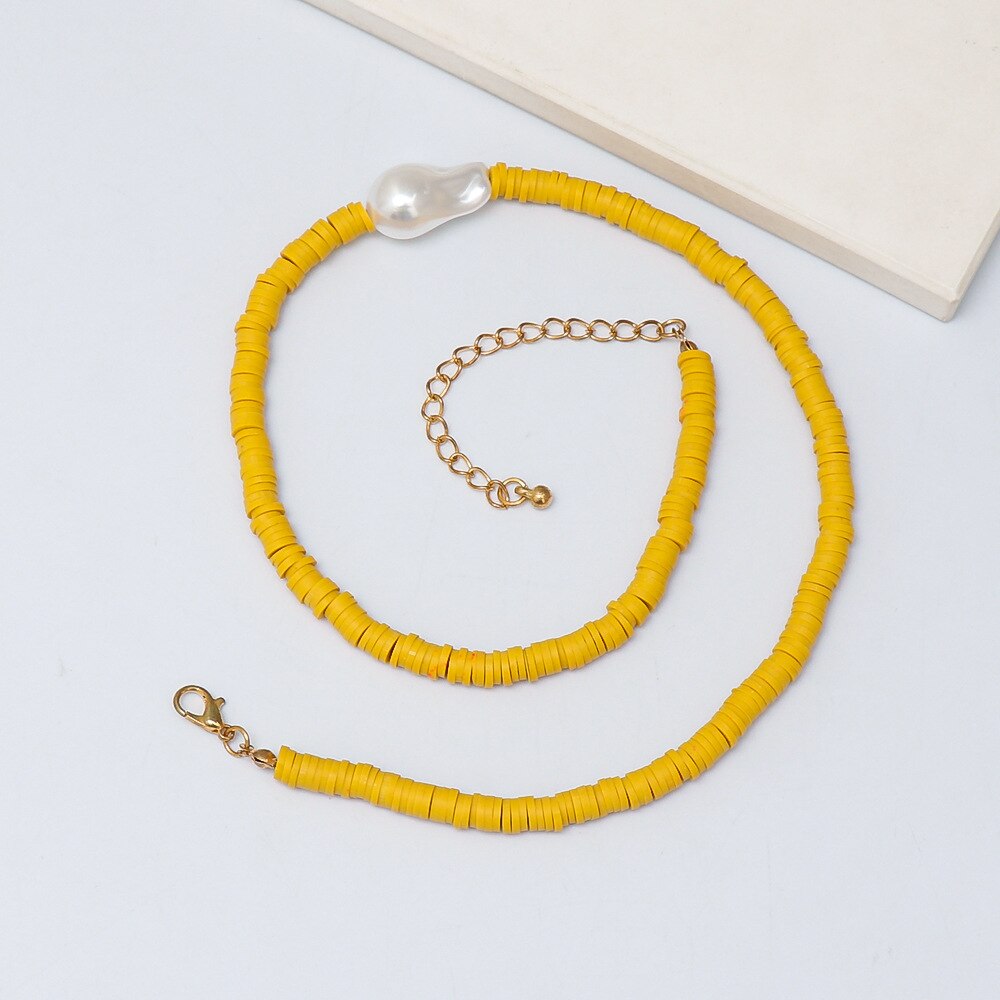 Collar bohemio de arcilla polimérica para mujer, gargantilla de perlas barrocas con cuentas amarillas, joyería hecha a mano para la playa