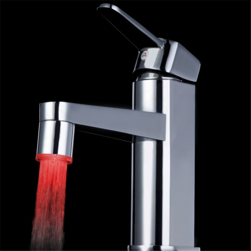 Häufig verwendete und fertige LED-Wasserhahnleuchte, keine Batterie erforderlich, Wasserhahn mit Adapter
