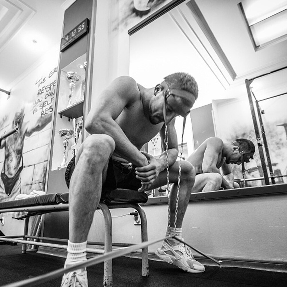 Weight Lifting Head Leather Harness Fitness Equipment for Stronger Neck (Black)