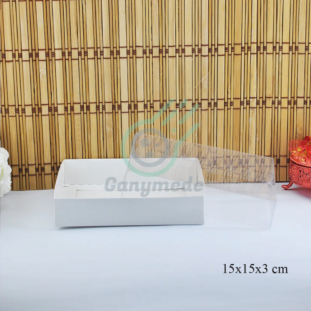 Ganymede Cardboard box with a transparent lid.