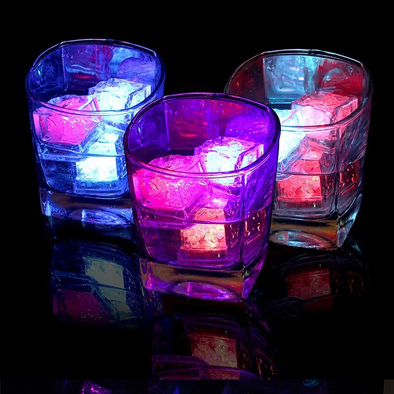 12 stuks Ijsblokjes Licht Multicolor Decoratieve LED Liquid Sensor Ijsblokjes LED Glow Light Up voor Bar Club Bruiloft party Champagne