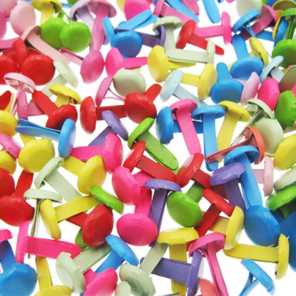 200 st färgglada 4.5mm mini dekorativa brads pysselkort gör stämpling scrapbooking fästelement dekortillbehör