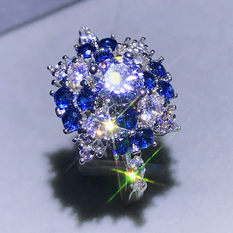 Niedliche Weibliche Große Kristall Blau Stein Ring Luxus Silber Farbe Engagement Ring Vintage Hochzeit Ringe Für Frauen Neue Jahr