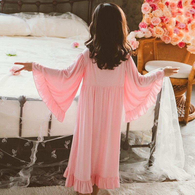 Girls Nightgown Lace Nightdress Pajamas Princess Sleepshirts Vintage Royal Long Sleeve Nightwear Children Lounge Sleepwear