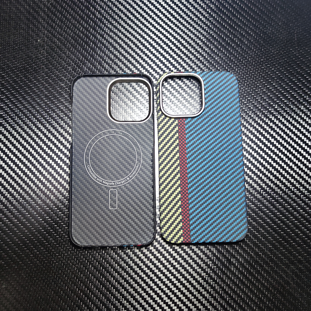 Coque Magnétique en Fibre d'Aramide Magsafe pour iPhone, Étui observateur de Luxe en Carbone de Styliste pour Modèles 15/14 pro 15/14: ABS / Clair