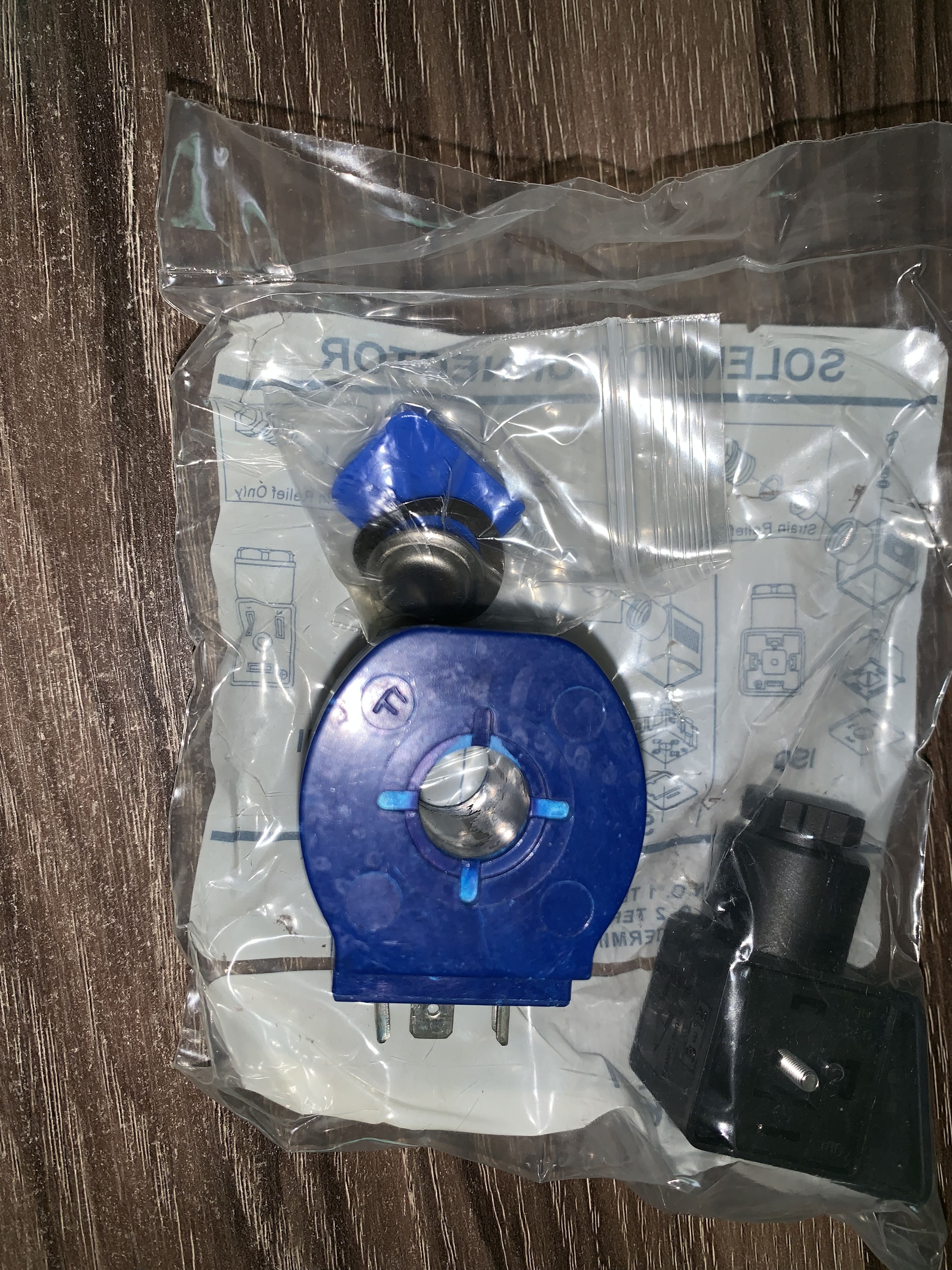 X-28894-70001 Type ASC2 208/240V EMERSON solenoid valve coil