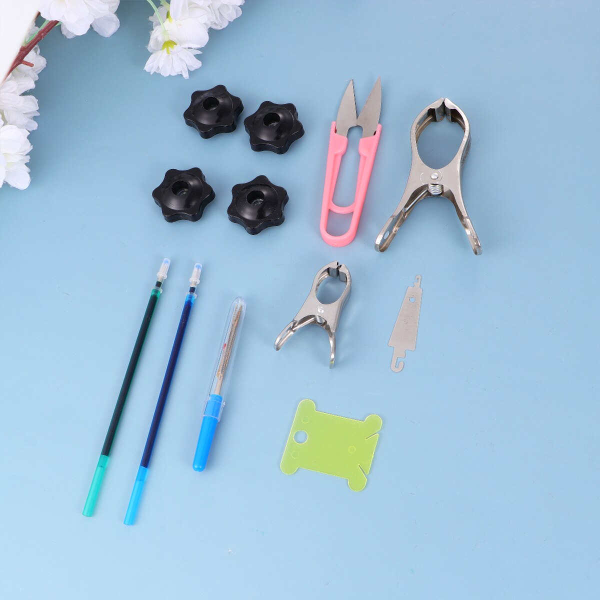 1 Set Square Wooden Embroidery Shelf Adjustable Handheld Embroidery Solid Wood Cross Stitch Frame with Cross Stitch Accessories