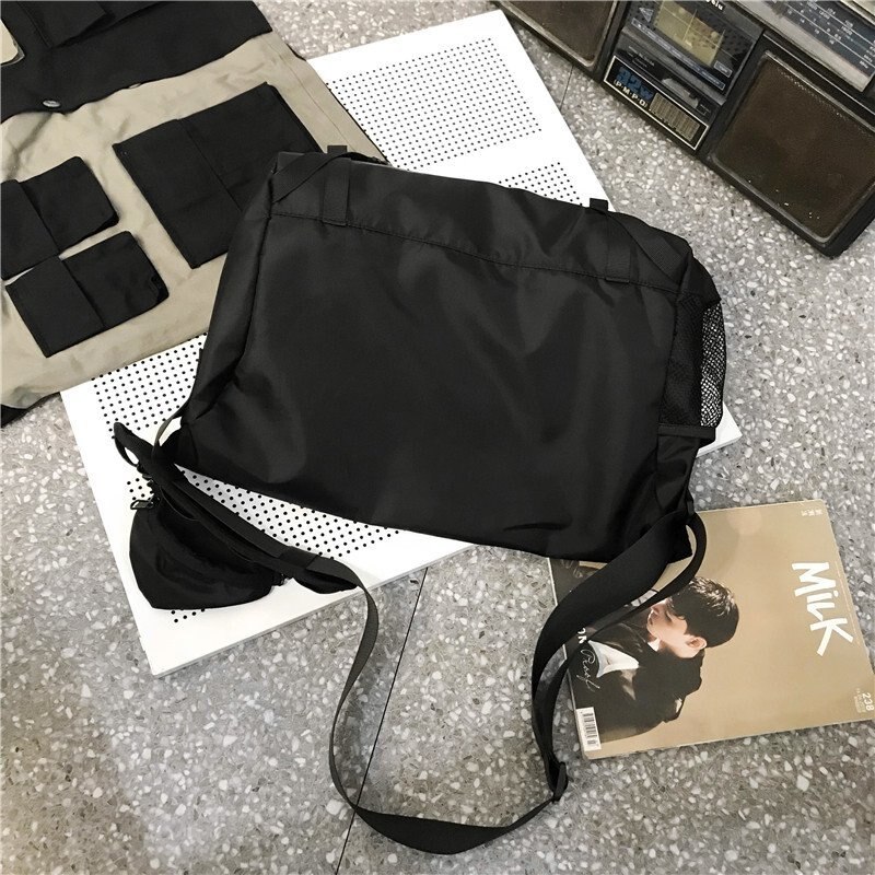 Male Shoulder Bag Street Waterproof Cross Chest Bag Hip Hop Streetwear Women Large Crossbody Messenger Bag 577