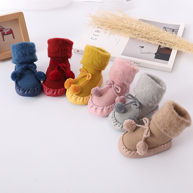 Winter Thicken Baby Socks Cute Pompom Balls Boys Girls Soft Rubber Soles Anti-Slip Children Floor Socks Toddler Shoes