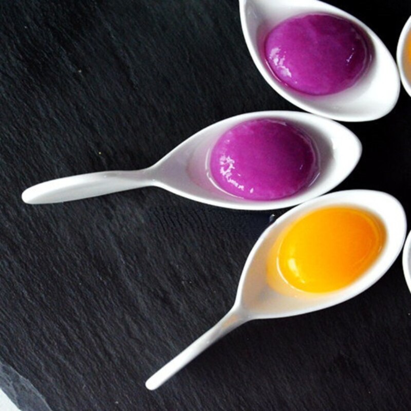 Cuchara de cerámica blanca con forma de Caviar, cucharilla de cocina Molecular, plato para Sushi, ensalada de frutas, platos, cubiertos de cocina para restaurante