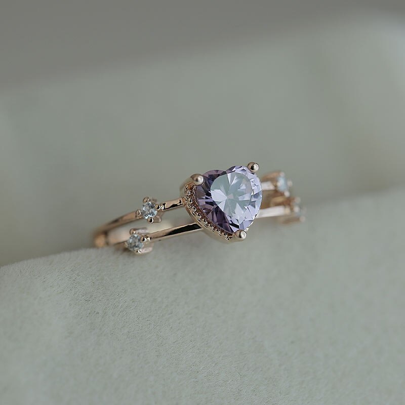 Huitan romantische aanzoek sieraden ringen voor vrouwen met felpaarse hartvormige cz steen verlovingsring in roségoudkleur