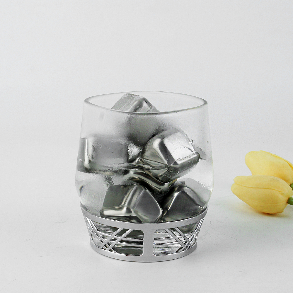 Ice Cube Metal For Cooling Drinks Beverage Cooling Water Cool Metallic Ice For Whiskey Kitchen Dishes